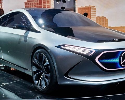 Mercedes-Benz 2025 Elektrikli Araç