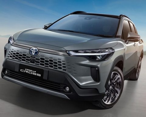Toyota Corolla Cross Hybrid 2025