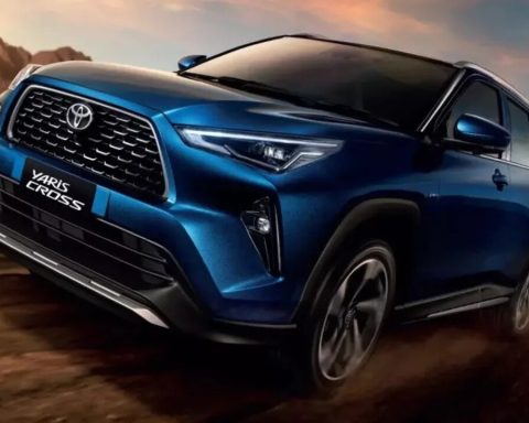 toyota yaris cross hybrid 2025