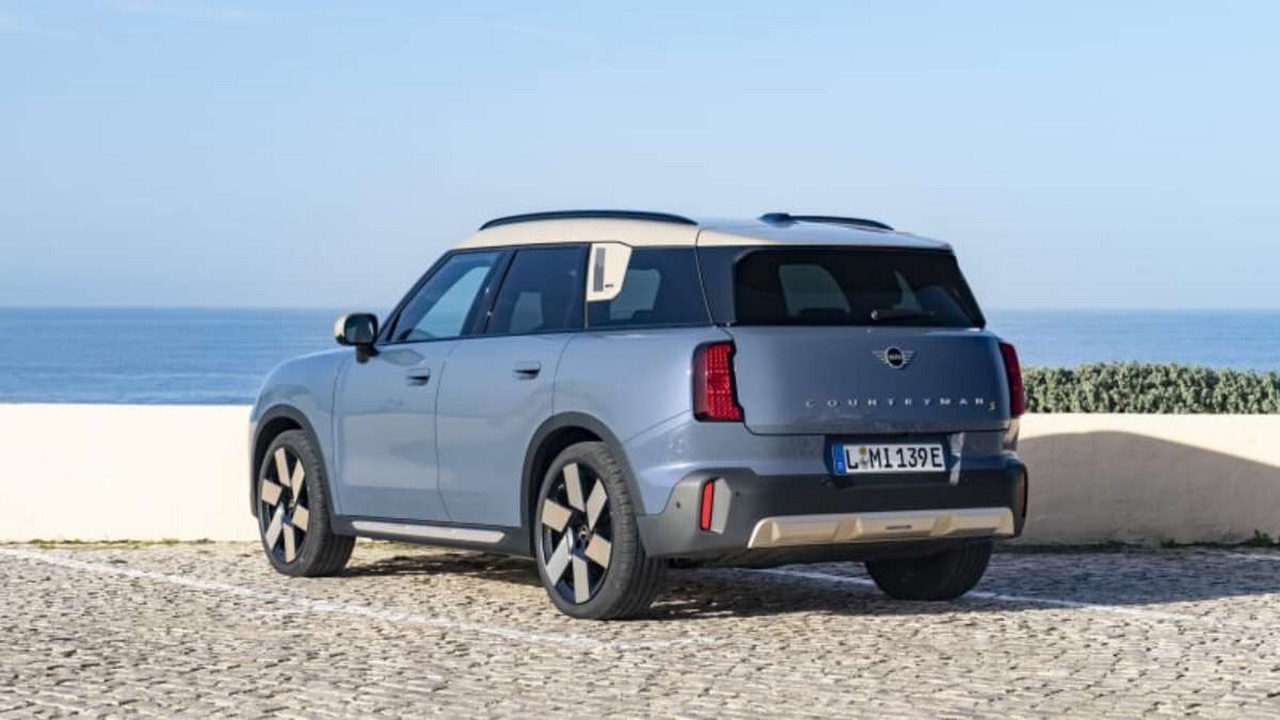 Yeni Tamamen Elektrikli Mini Countryman 2025